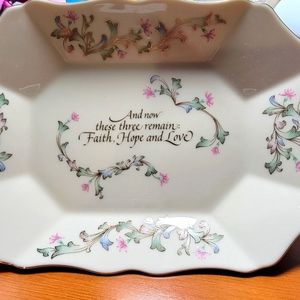 Lenox tray "Faith, hope, and love"